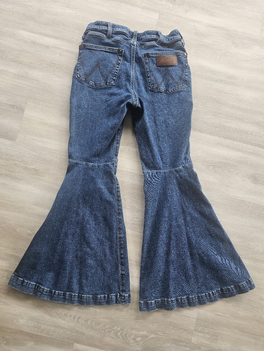 Wrangler High-Waist Trumpet  Flared Women’s Jeans 27x30